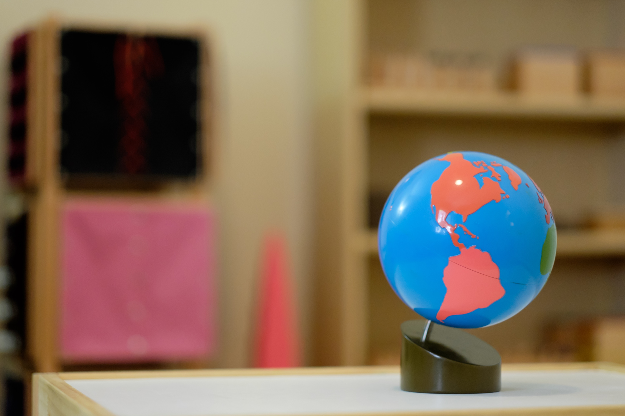 Montessori globe